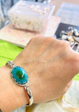 Bracelet cuff style with opalized wood