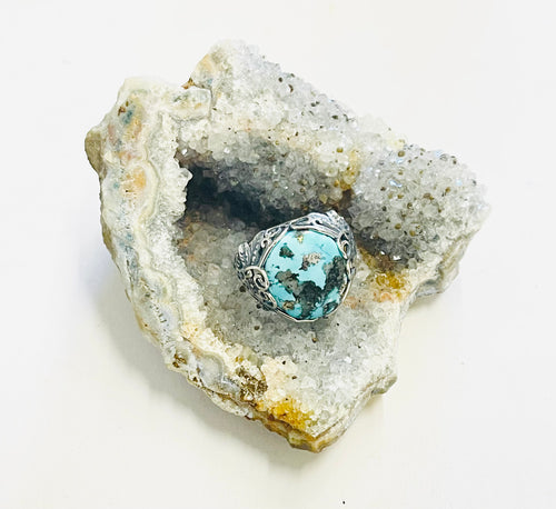 Ring with blue Persian turquoise