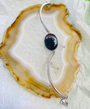 Bracelet cuff style with pankawarna agate