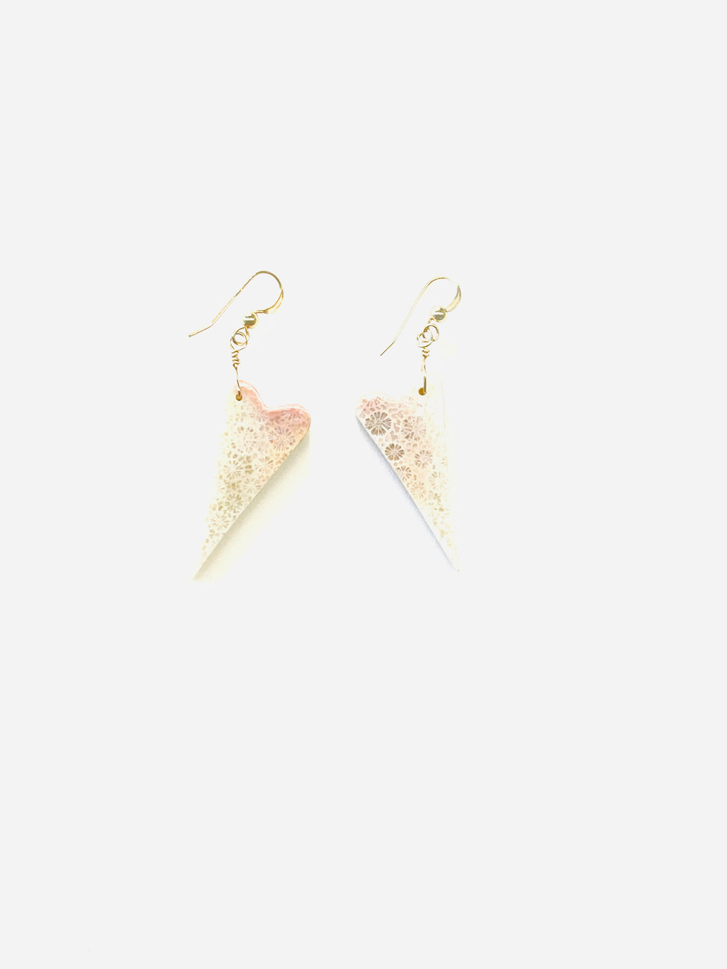 Earrings with fossil beads
