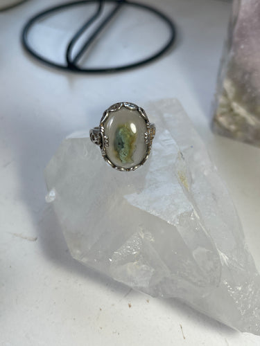 Ring with chrysocolla on quartz