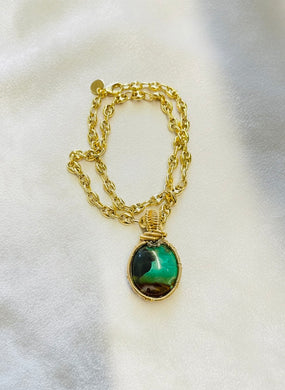 Pendant with pankawarna agate