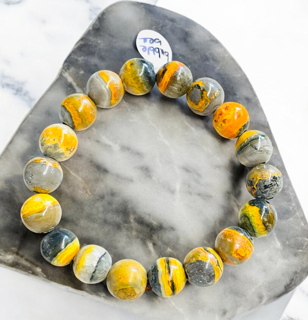 Bracelet with bubble bee beads