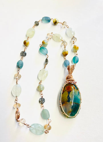 Necklace with green colors opalized wood