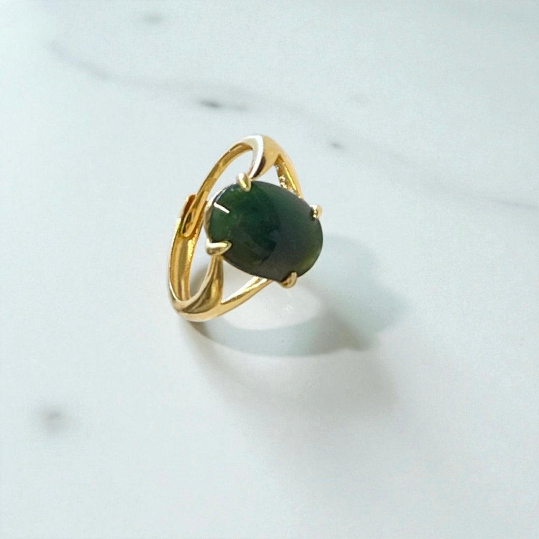 Ring with Jade and prongs