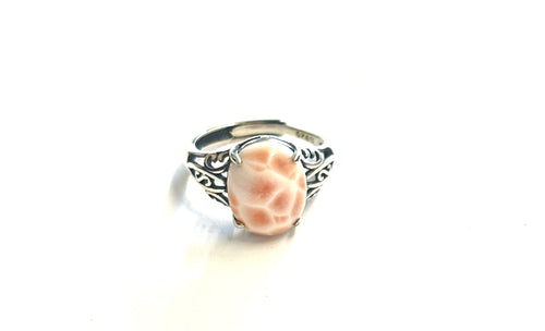 Ring with pink jasper