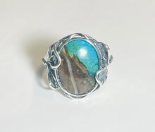 Ring with amazing opalized wood cabochon