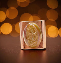 Ring with druzy quartz bead