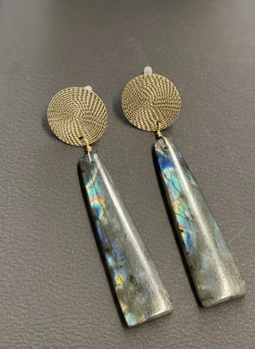 Earring with labradorite and studs