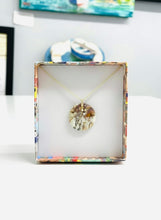 Pendant with natural round Amethyst