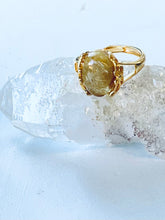 Ring with golden rutile quartz