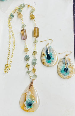 Earrings big opal wood