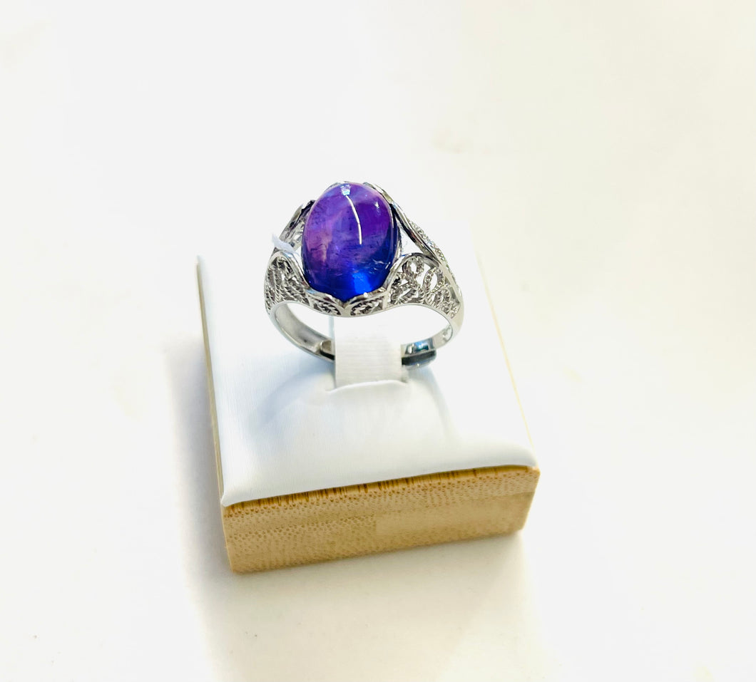 Ring with Amethyst beads