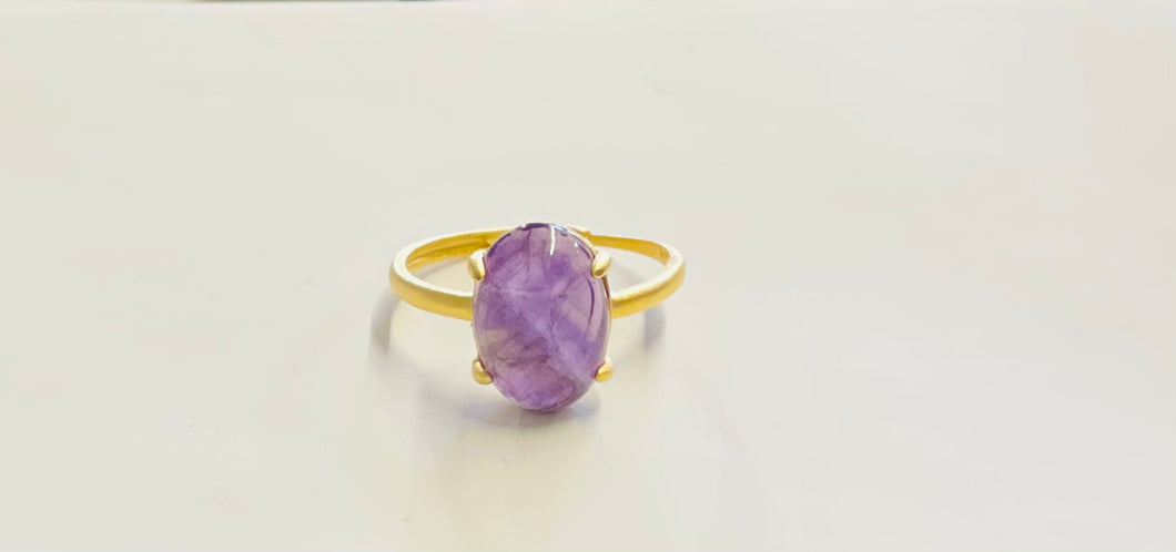 Ring with amethyst