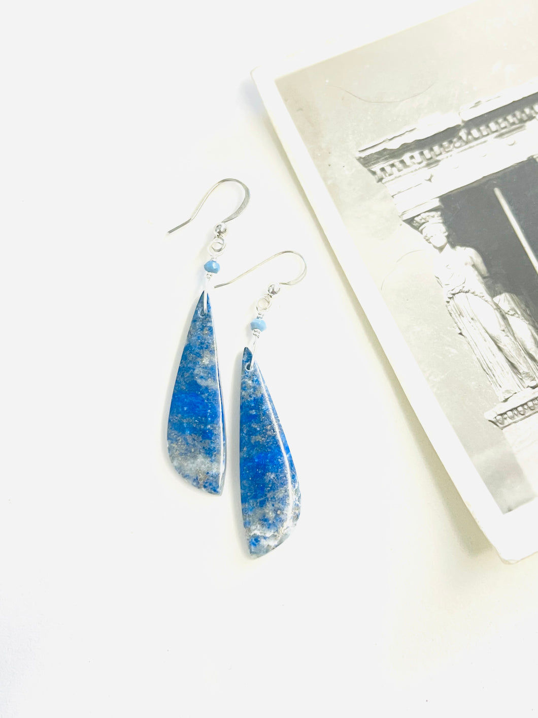 Earrings with long lapis