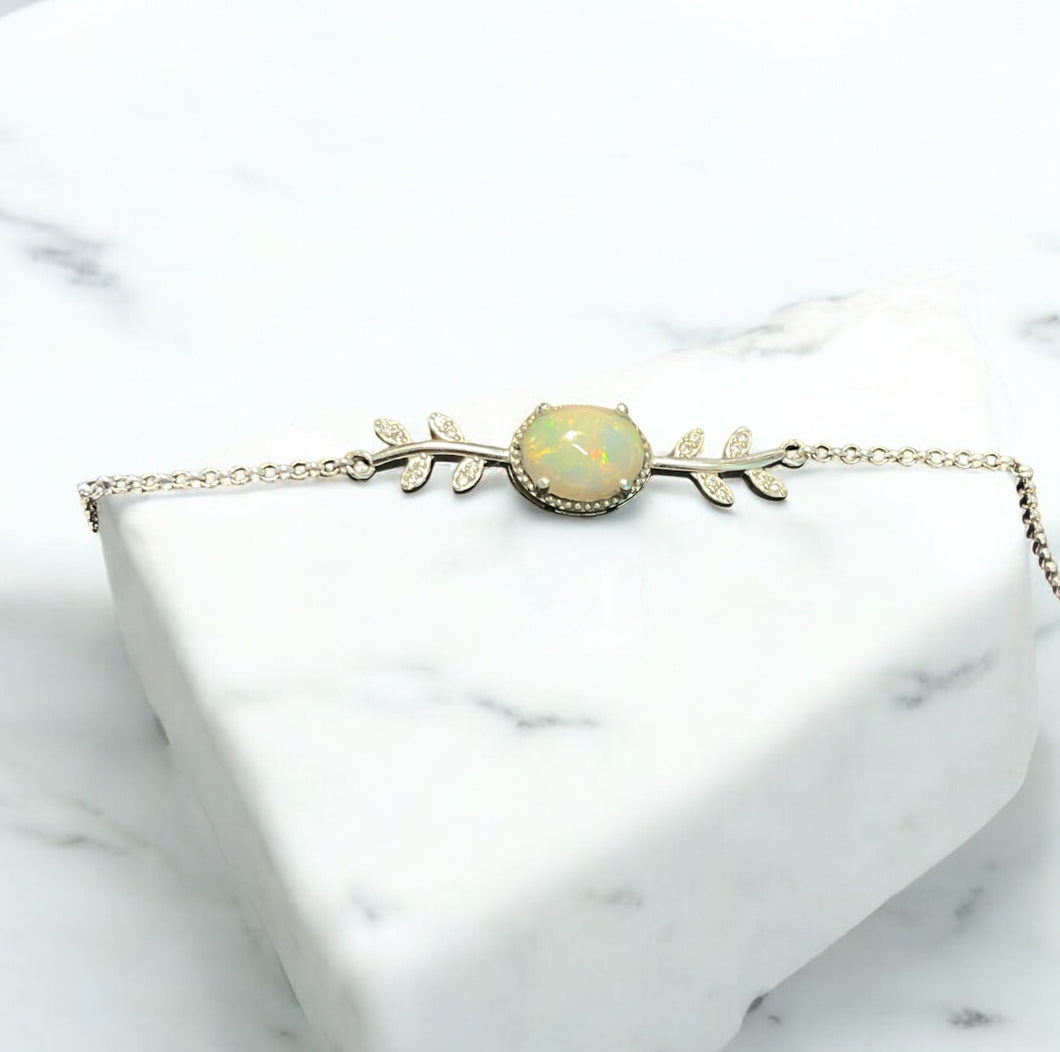 Bracelet cuff style with White Eyhiopian opal cabochon