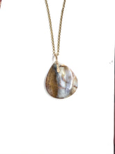 Pendant with opalized wood