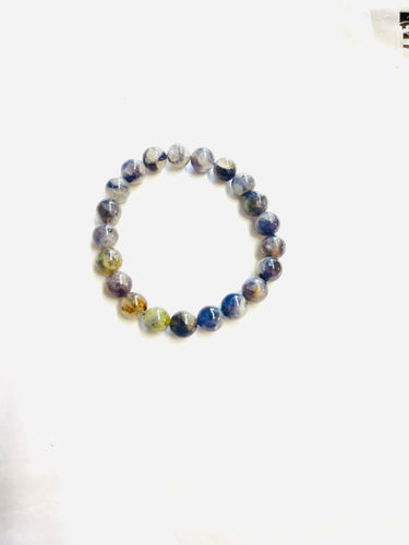 Bracelet with tanzanite beads