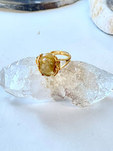 Ring with golden rutile quartz