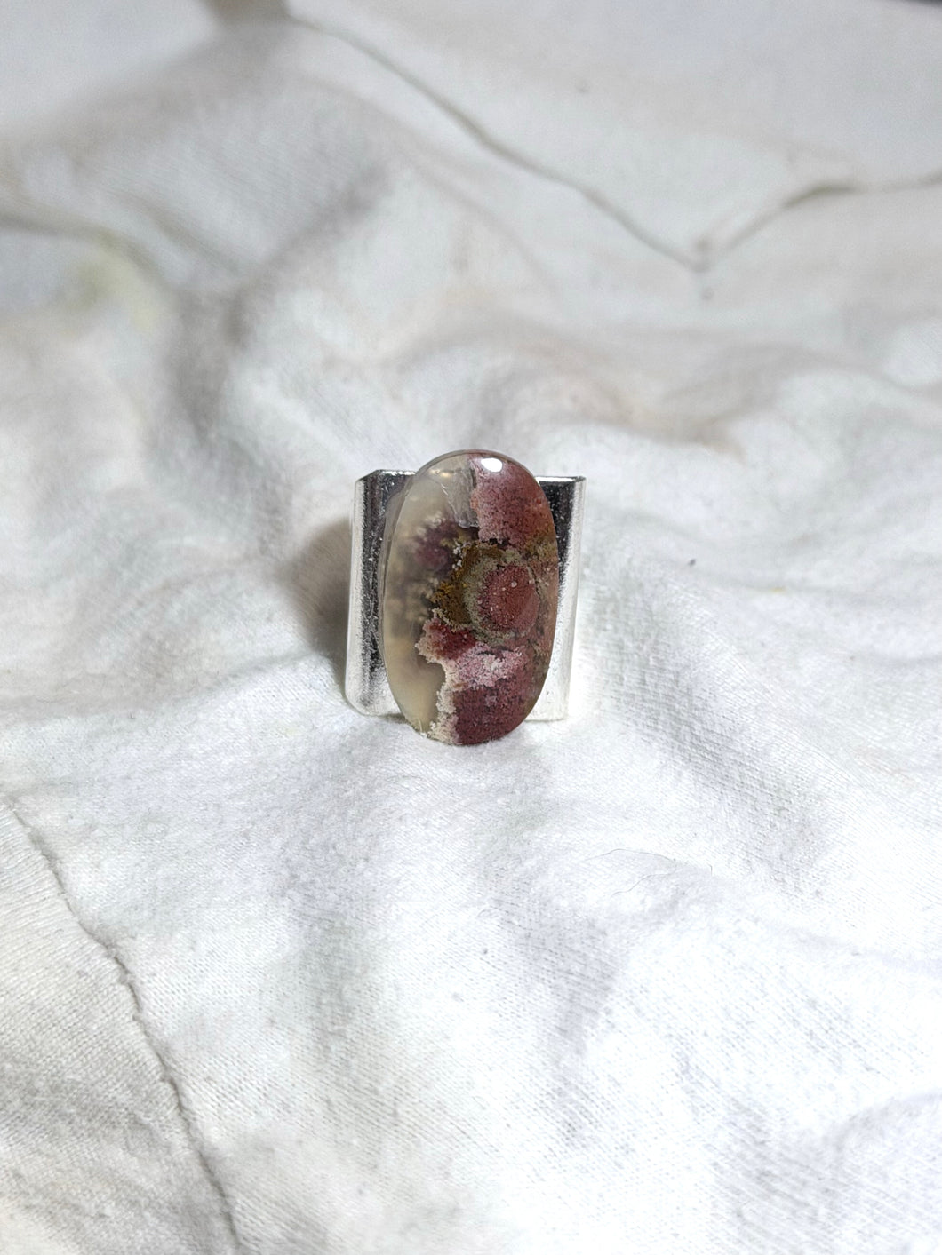 Ring with moss agate