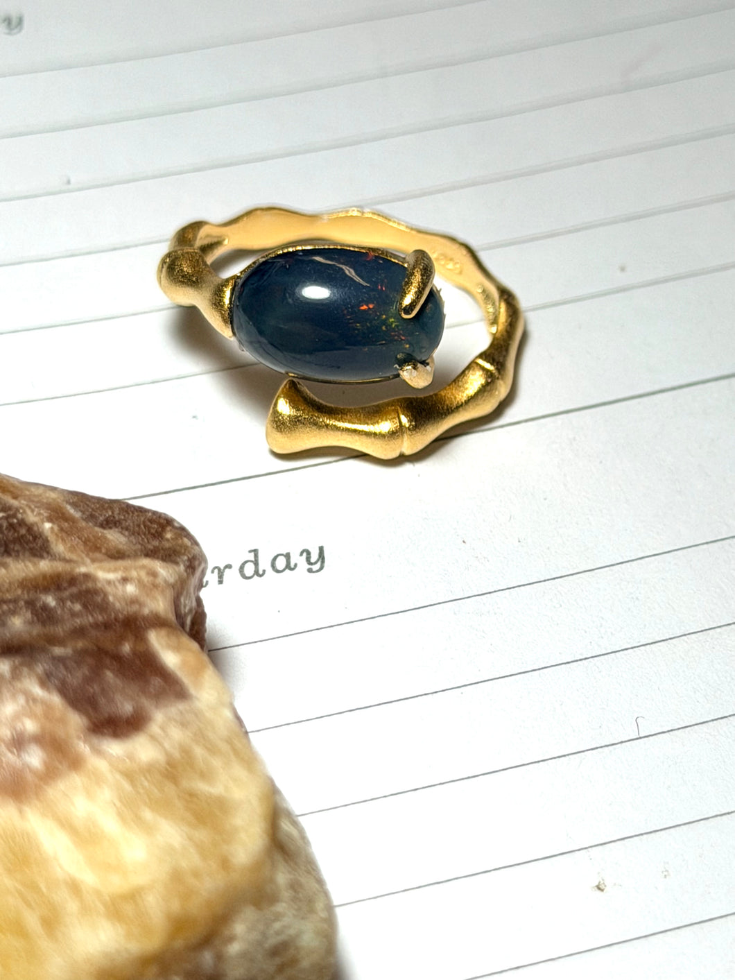 Ring with Ethiopian opal with prongs