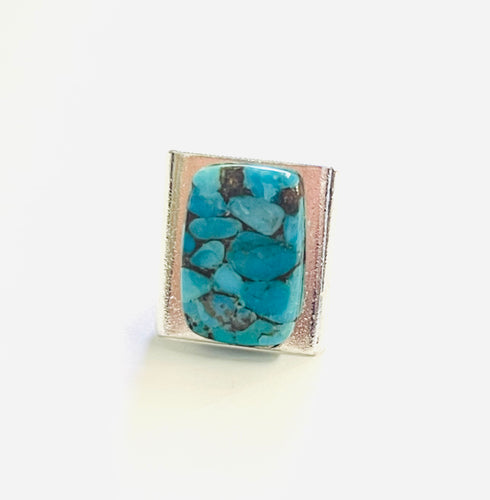 Ring with mohave turquoise stone