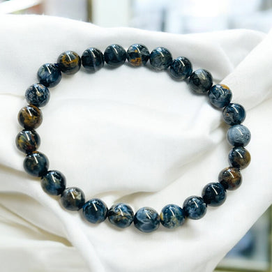 Bracelet with blue pietersite beads