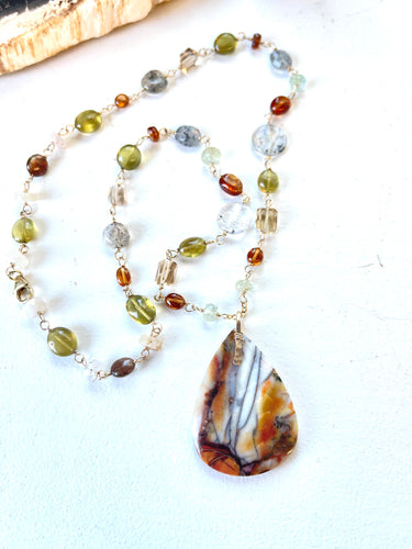 Necklace with opalized wood brown yellow patterns