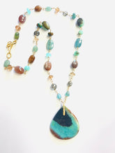 Necklace with green crystallized opalized wood