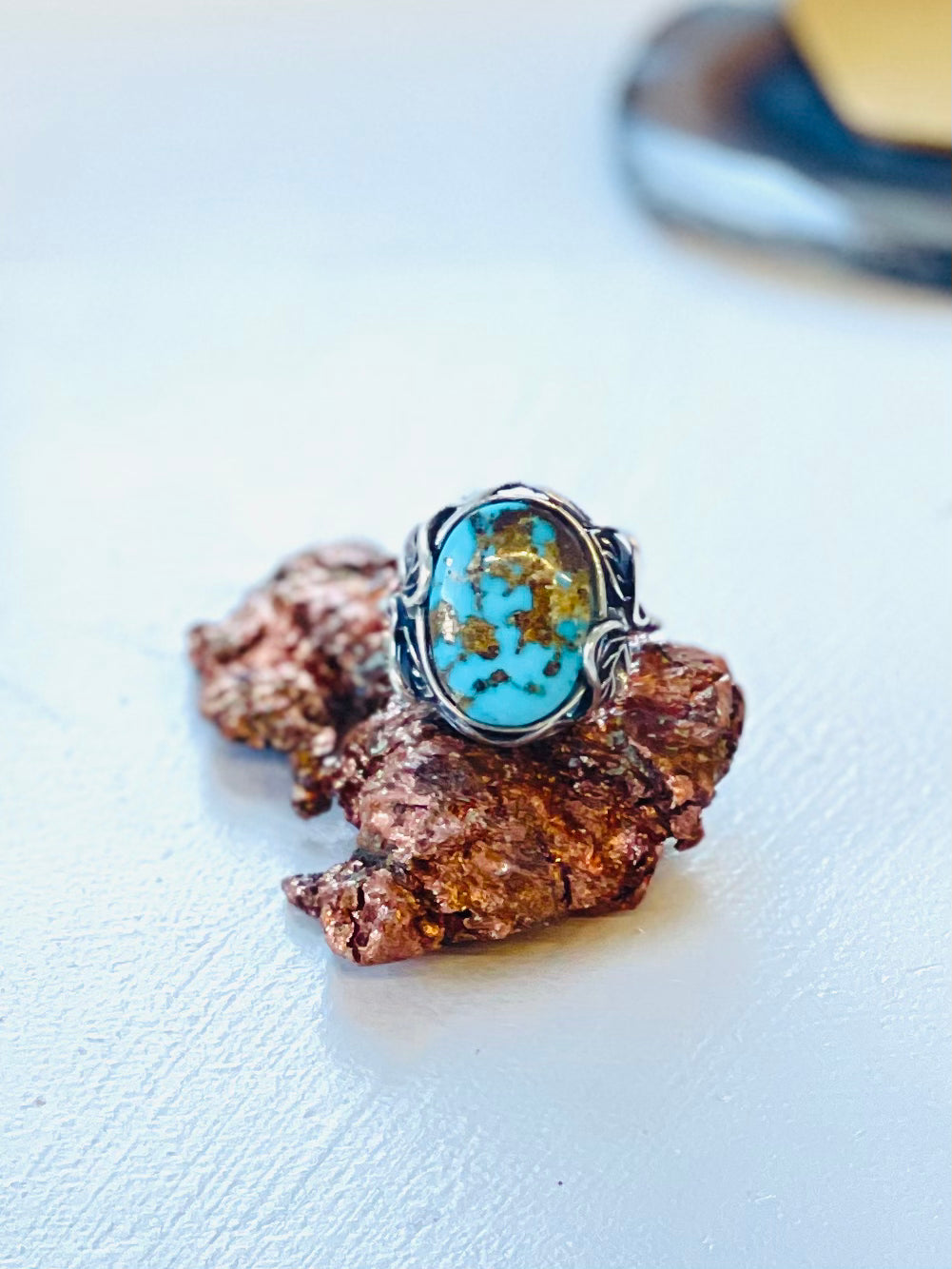 Ring with Persian turquoise cabochon