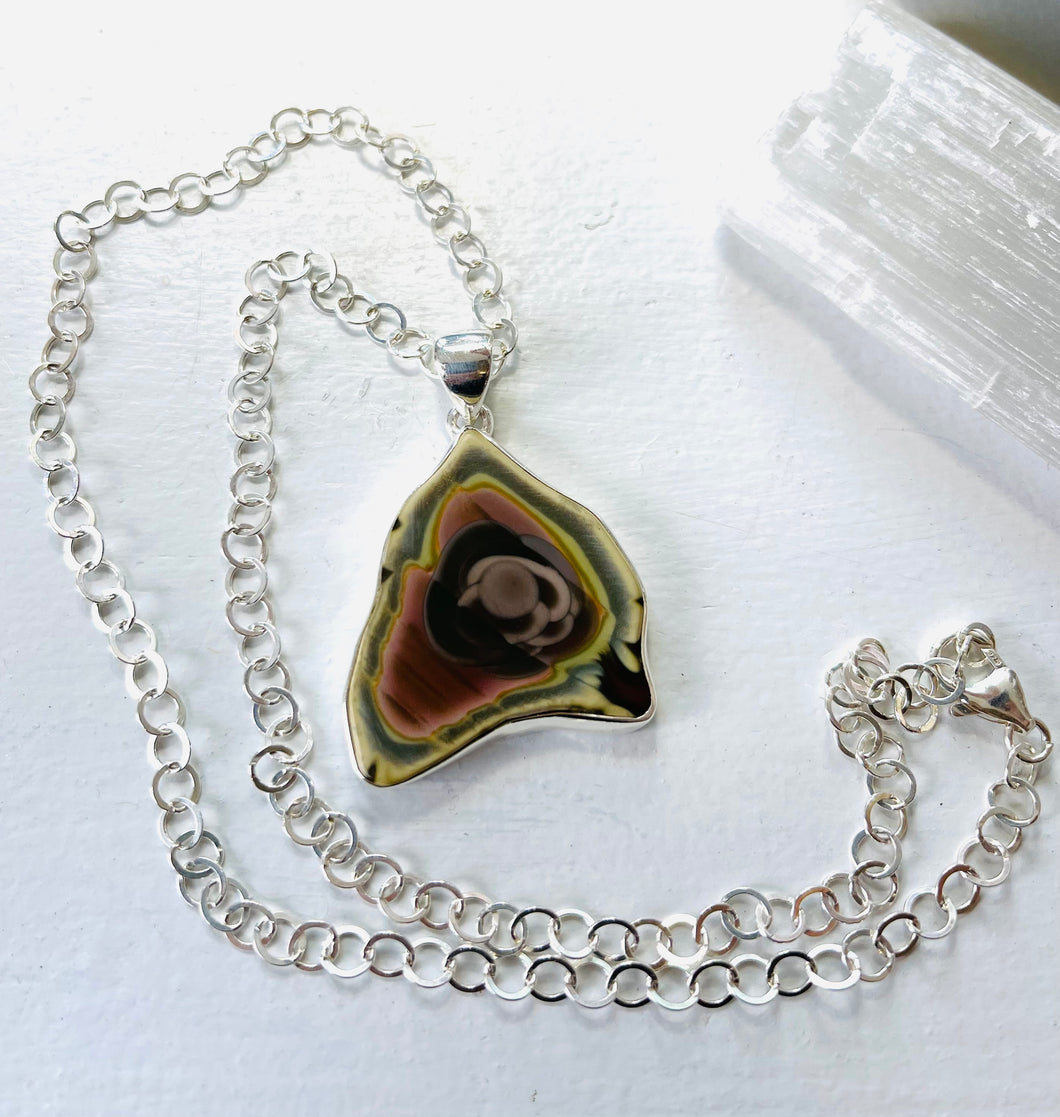 Necklace with natural imperial jasper