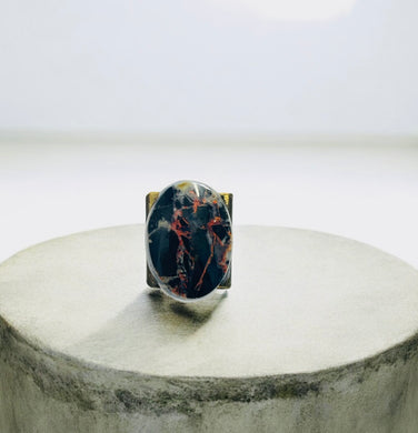 Ring with square bubble bee jasper