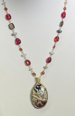 Necklace with Pankawarna Agate