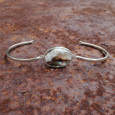 Bracelet cuff style with chrysocolla copper