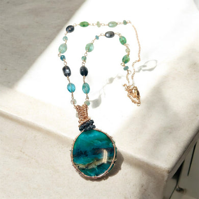 Necklace with natural crystallized Opalized wood