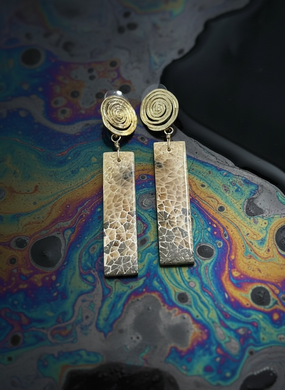 Earring with colorful druzy fossils beads