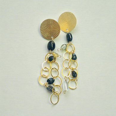 Earrings with chain and natural beads