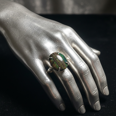 Ring with black kalimaya opal