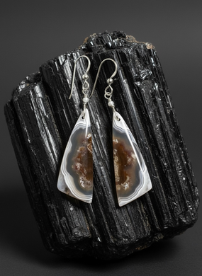 Earrings with moss agate