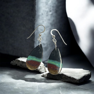 Earrings with crystallized opal wood