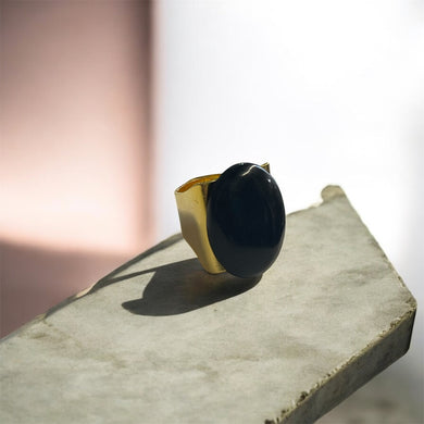 Ring with black agate