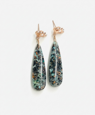 Earrings with natural copper on chrysocolla with eye studs