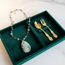 Necklace with opal wood and various stones