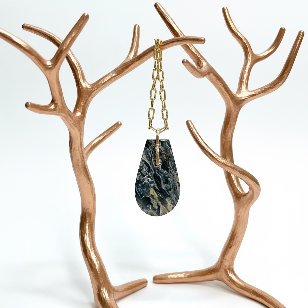 Pendant with Hawkeye stone