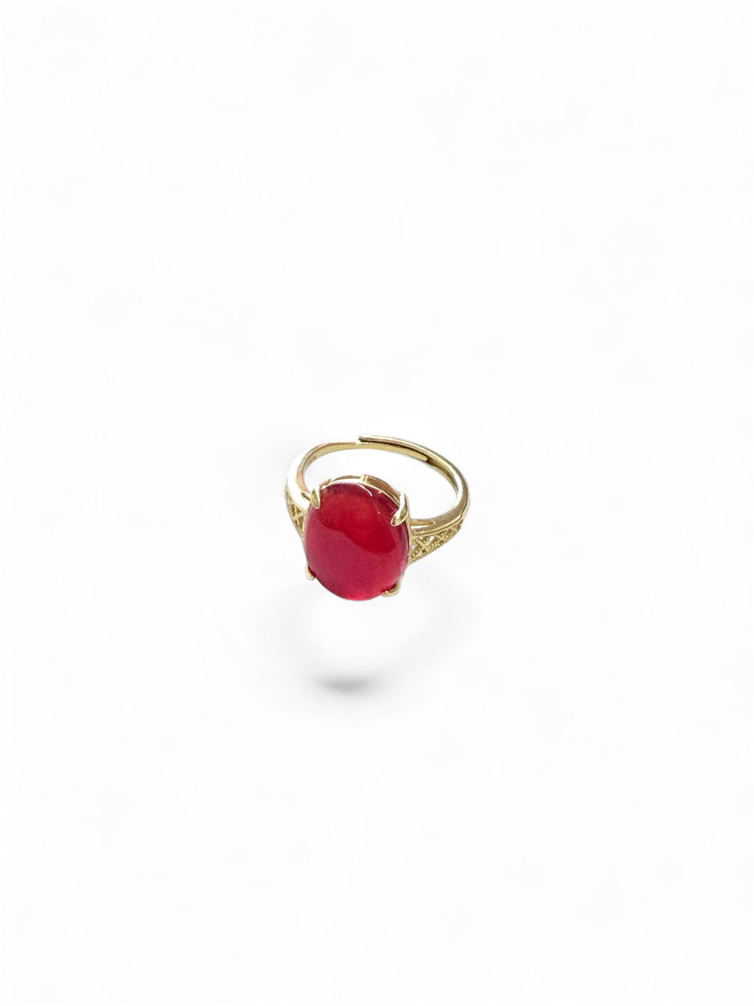 Ring with carnelian