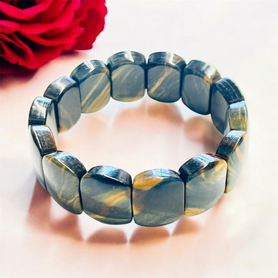 Bracelet from tiger’s eye