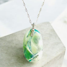 Pendant with opal wood