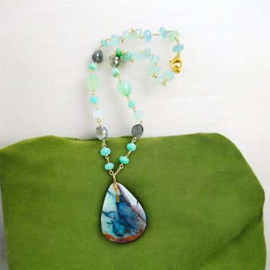 Necklace with light green color opalized wood with copper