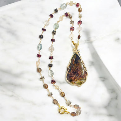 Necklace with natural copper on Agate