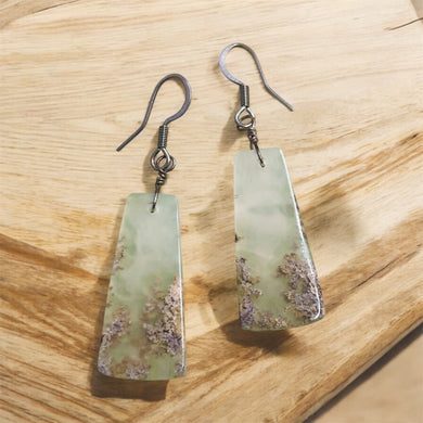 Earrings with green moss agate long oval
